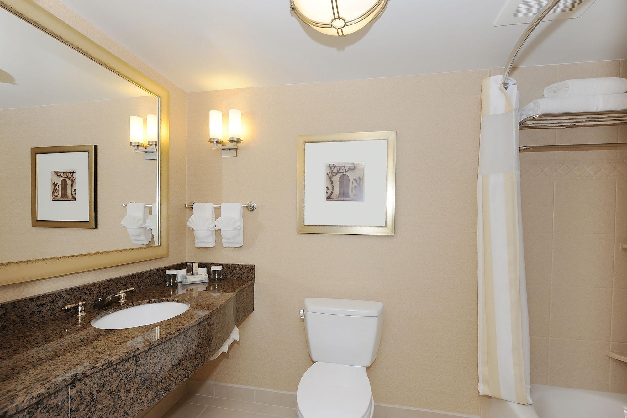 Hilton Garden Inn Columbia/Northeast Ngoại thất bức ảnh