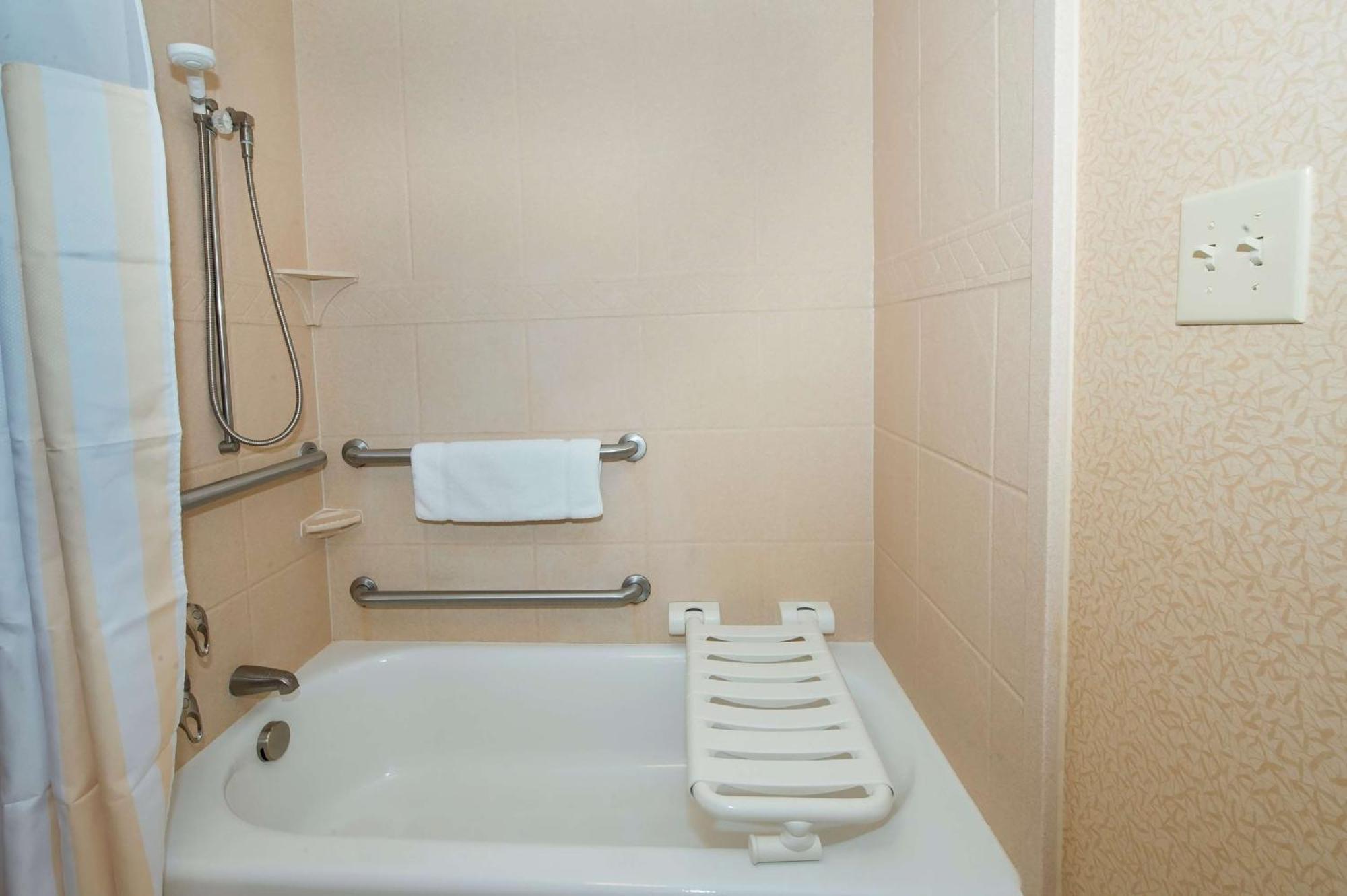 Hilton Garden Inn Columbia/Northeast Ngoại thất bức ảnh